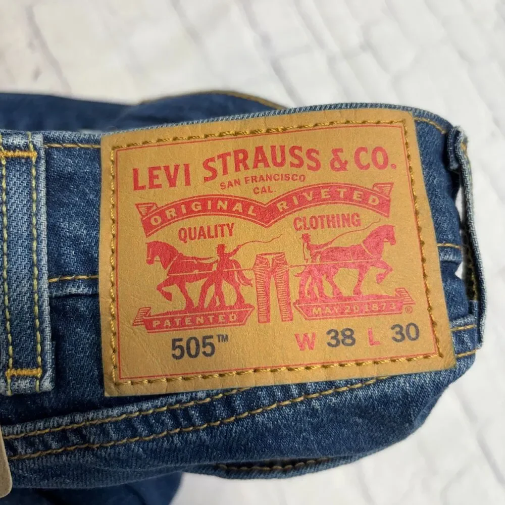 NWT Levi's 505 Regular Straight Jeans Men Size 38x30 Blue Denim C131 -11
